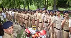 Vision 10000 Eye Camp Police 2 - Ratna Nidhi Charitable Trust