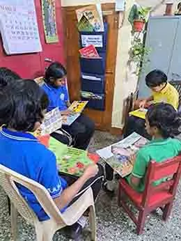Children reading books