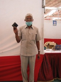 Listeningwiththehelpofhearingaids