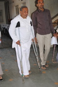 Disabledpersonwithcrutches