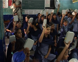 Listeningwiththehelpofhearingaids