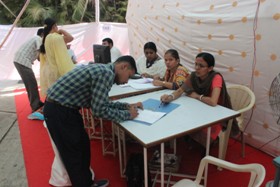 Registercounterforbookexhibitioninbaramati