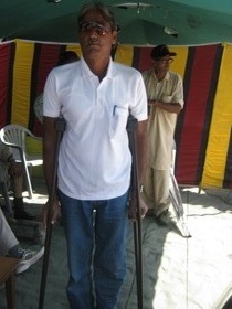 Disabledpersonwithcrutches