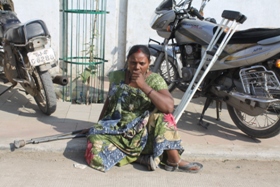 Disabledpersonwithcrutches